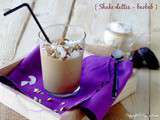 Shake aux dattes, poudre de baobab et fruits secs