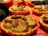 Tartelettes au boudin blanc, compotée de pommes & échalotes