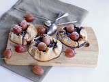 Petites tartes aux fruits rouges et groseilles à maquereau