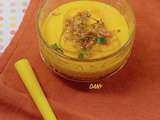 Soupe froide carottes-melon aux oignons frits