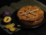 Tendre gâteau à la cannelle et aux reines claude