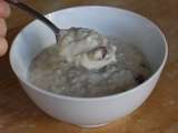 Porridge avoine, raisin et miel