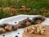 Thon blanc fumé, poêlée de champignons et réduction de balsamique - Un Tour En Cuisine : tour d'une seule couleur : assiette marron