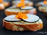 Toasts briochés au beurre d’algues, radis noir et oeufs de truite