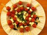 Brochettes de tomates-cerise et mozzarella