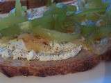 Tartine poivron et fromage frais