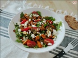 Salade de roquette à la patate douce feta et pesto