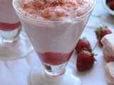 Mousse aux fraises et biscuits roses de Reims - Jours Heureux