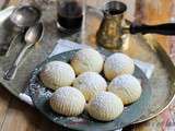 Maâmouls {Biscuits libanais fourrés de pâte de datte}