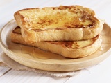 Pain perdu de grand-mère au lait d’amande et fleur d’oranger