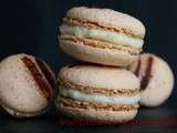 Macarons façon Bounty, noix de coco et coeur chocolat au lait