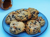 Cookies beurre de cacahuètes, cacahuètes, pépites de chocolat et fleur de sel