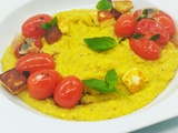 Polenta au pesto, tomates cerises et halloumi frit