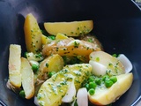 Salade de pommes de terre aux petits pois et sauce aux herbes