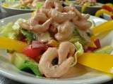 Salade cocktail de crevettes et fruits