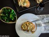 Tartines pesto de noix, poires, fourme et salade de mâche