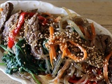 Japchae Coréen , nouilles de patate douce pour cmum