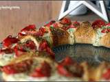 Pizza couronne étoilée à la ricotta , au basilic et aux tomates cerises