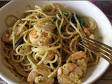 Spaghetti au pesto , crevettes et roquette pour cmum