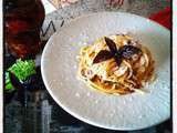 Spaghettis aux tomates séchées au parmesan et au basilic