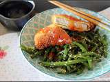 Steak de porc tonkatsu et haricots verts sautés au sésame