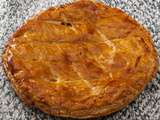 Galette des rois à la compote de pommes et à l'amande