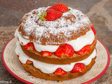 Gâteau d’anniversaire fraises chantilly