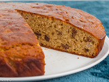 Gâteau du matin à la farine de petit épeautre et de pois chiches aux noix de cajou et raisins secs