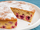 Gâteau moelleux au citron et aux framboises