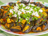 Moules aux courgettes, curry et fêta