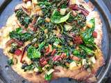 Pizza vegan à la farine de pois chiches et fanes de betterave