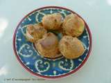 Mini choux apéritifs au sésame et à la ciboulette