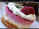 Bavarois ou miroir aux framboises, dacquoise aux amandes