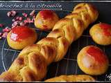 Brioches à la citrouille et méthode de façonnage des brioches (à tête et tresse)