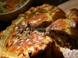 Tourte Garnie À La Viande Parfumée Au Vin Blanc Et Au Cognac