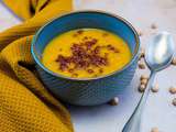 Soupe orientale aux pois chiches et carottes, crumble de chorizo