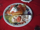 Financiers au citron vert, saumon fumé et endives garnies