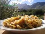 Spaghettis anchois et chapelure (cu l'anciovi e a muddica)