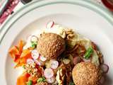 Croquettes de tofu au coeur croquant de noix, sur purée de pommes de terre et petits légumes grillés