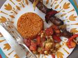 Brochettes de merguez, boulgour & salade de tomates aux pois chiches