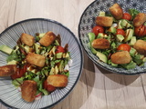 Salade à l’halloumi pané, avocat, radis