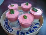 Mousse aux fraises sur lit de fromage blanc