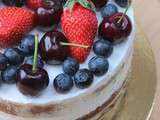 Naked cake fruits rouges et coco