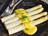 Asperges blanches, sauce hollandaise