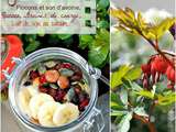 Porridge aux flocons et son d'avoine, graines de chia, fruits secs et banane