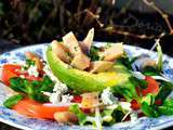 Salade d'avocat, hareng fumé, tomate et bleu d'Auvergne