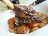 Souris d’Agneau Braisée au Vin Rouge