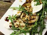 Aubergines grillées, mozzarella au lait de bufflonne, roquette et condiment balsamique au combava