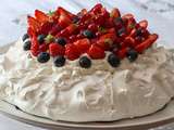 Pavlova aux fruits rouges