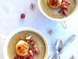 Velouté de panais aux cèpes, Saint-Jacques poêlées, lardons et noisettes